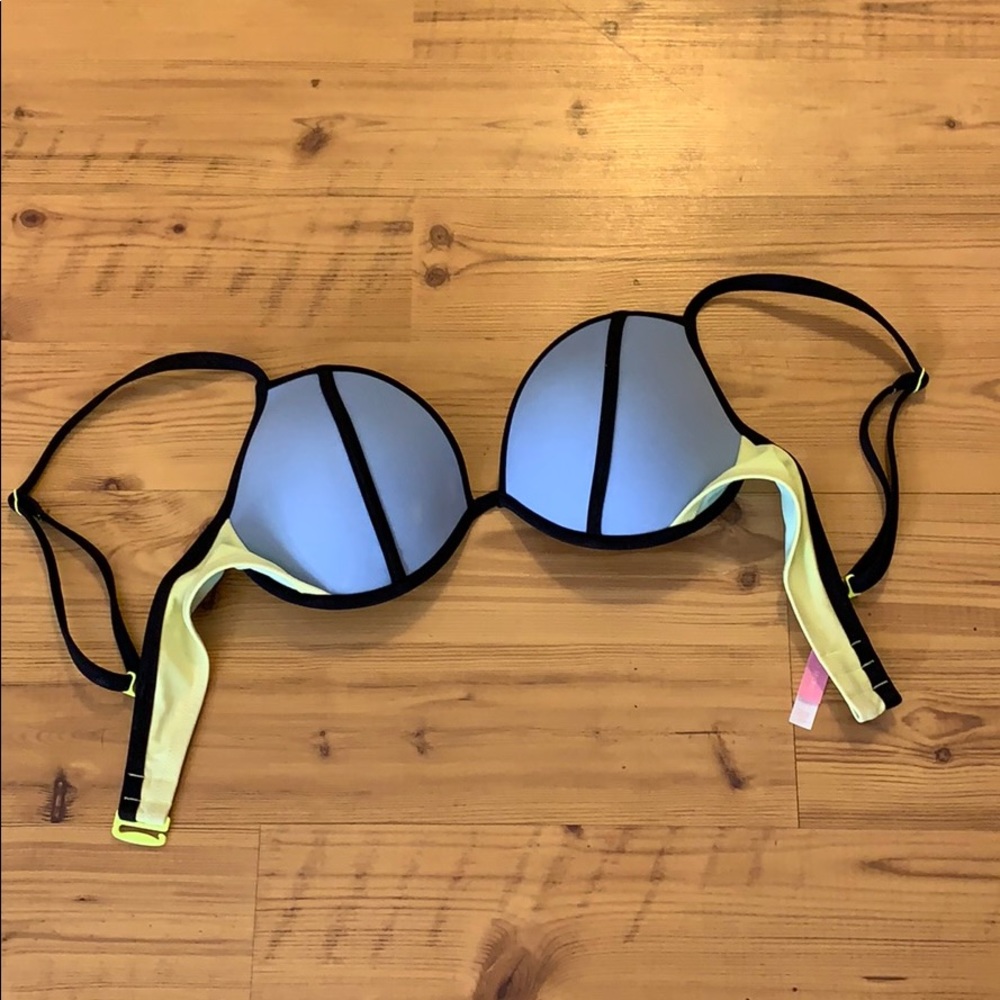 VICTORIA'S SECRET - Triangle Bikini Top